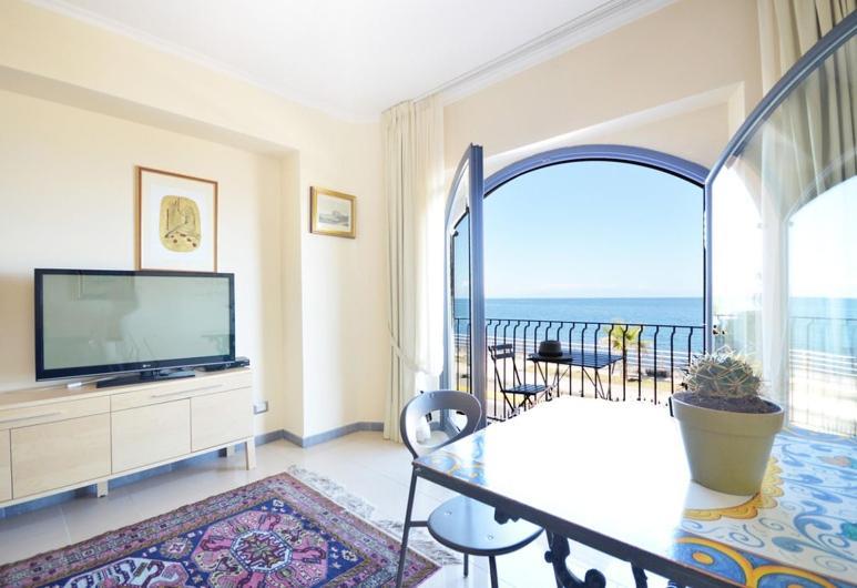 Mar Dei Poeti - Luxury Suites Torre Archirafi Exterior photo