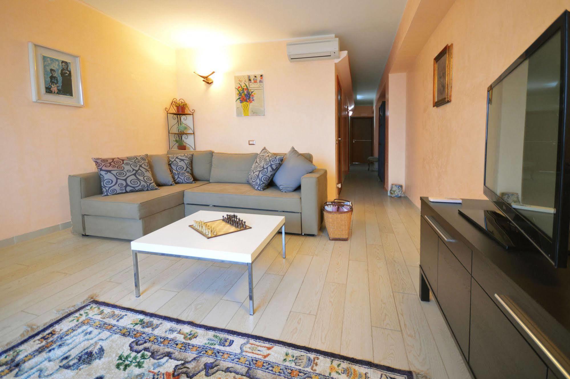 Mar Dei Poeti - Luxury Suites Torre Archirafi Exterior photo